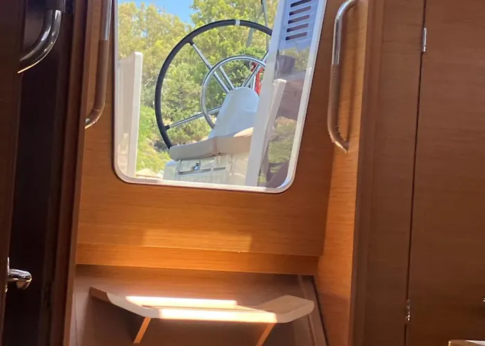 Aurora Sailing Getaway 2 Or Day Cruises In The Greek Islands *